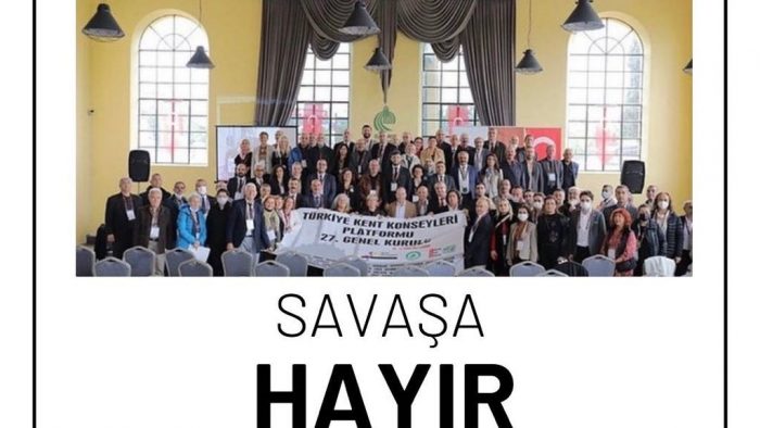 HALKLAR BARIŞ, EMPERYALİSTLER SAVAŞ İSTİYOR!