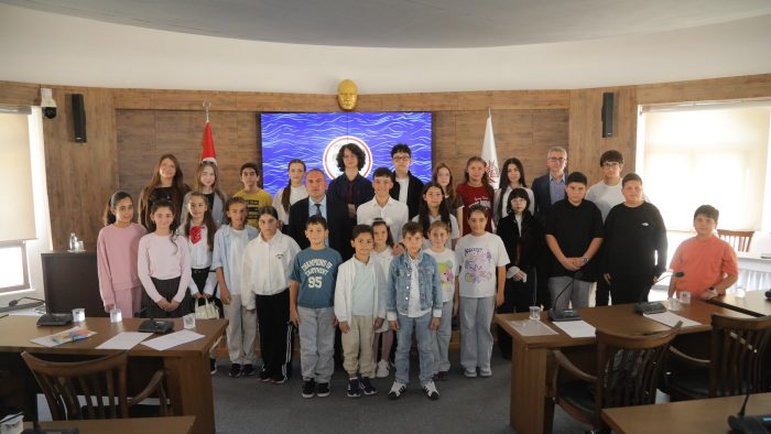 Çocuk Meclisimiz 3. Dönem Açılış Toplantısı’nı Gerçekleştirdi!